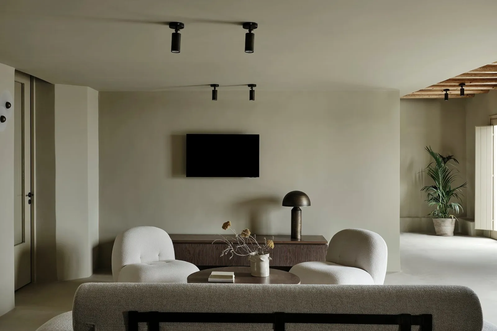 Elara Villa