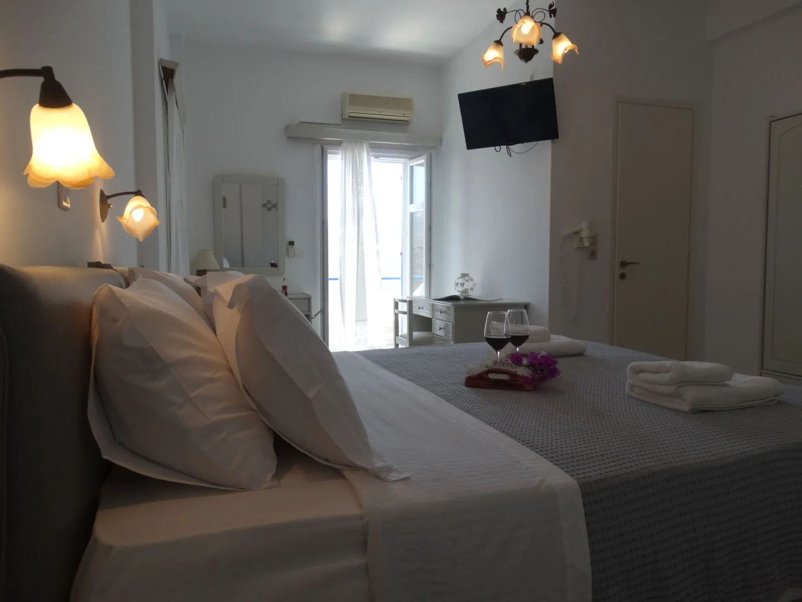 Double Room with Balcony and Sea View | 8