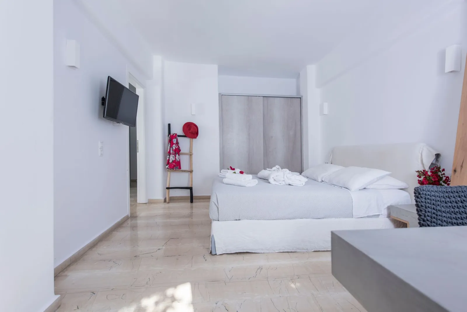 Family Suite with Private Swimming Pool