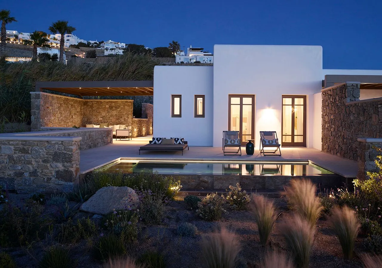 One Bedroom Suite Sea View with Private heated Pool