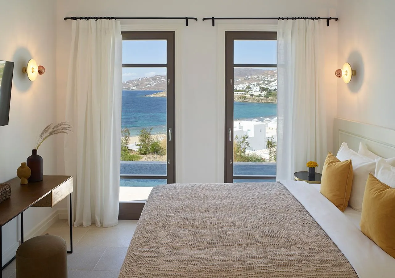 Two Bedroom Home Sea View with Private heated Pool