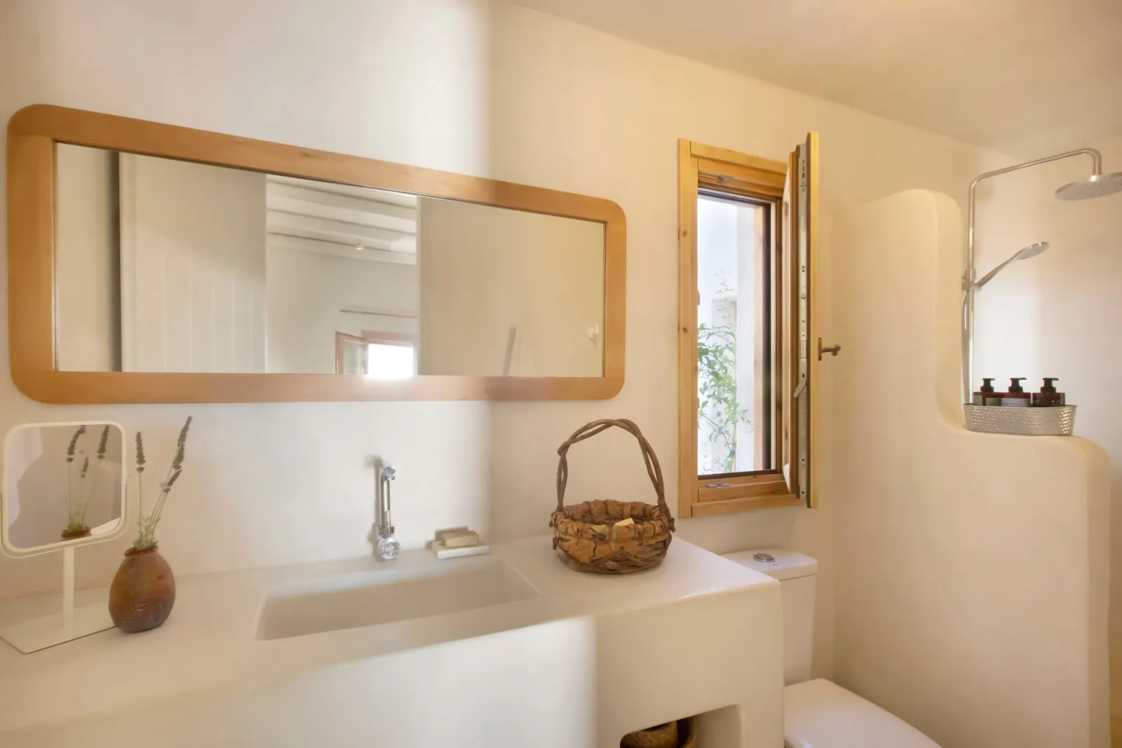 Ambeli - Hill Side Suite / Sea View
