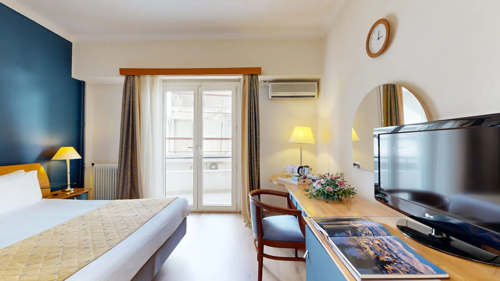 Classic Double Room (Queen Bed)