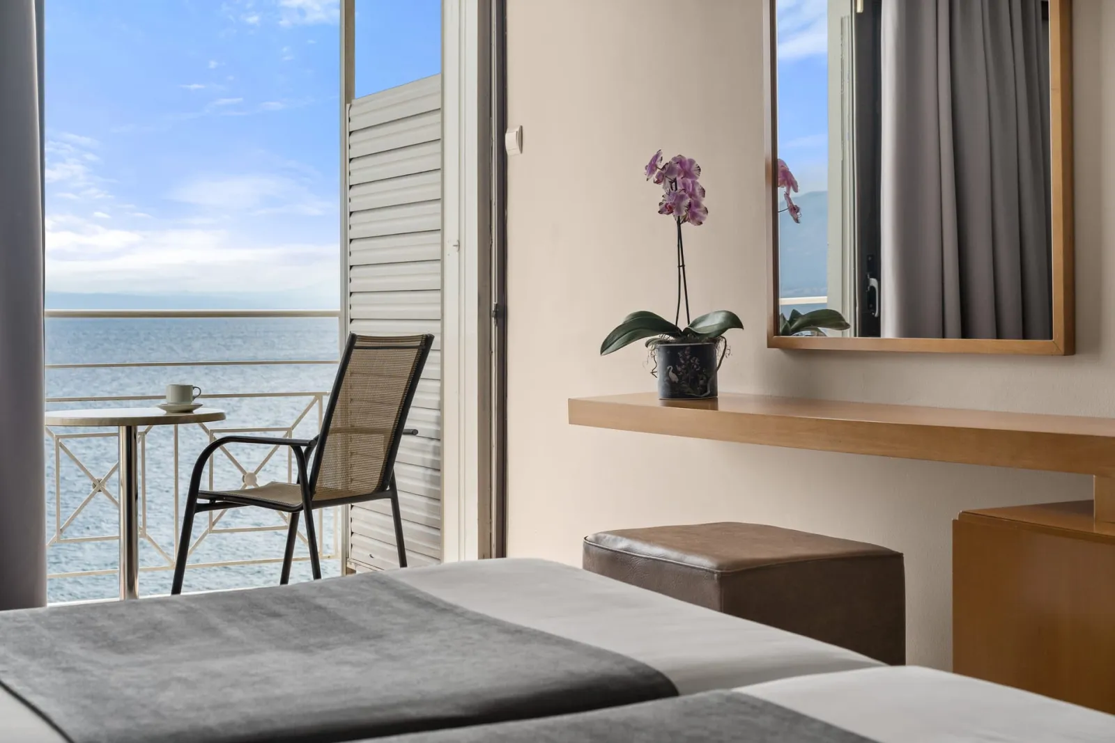 Double or Twin Room Sea View