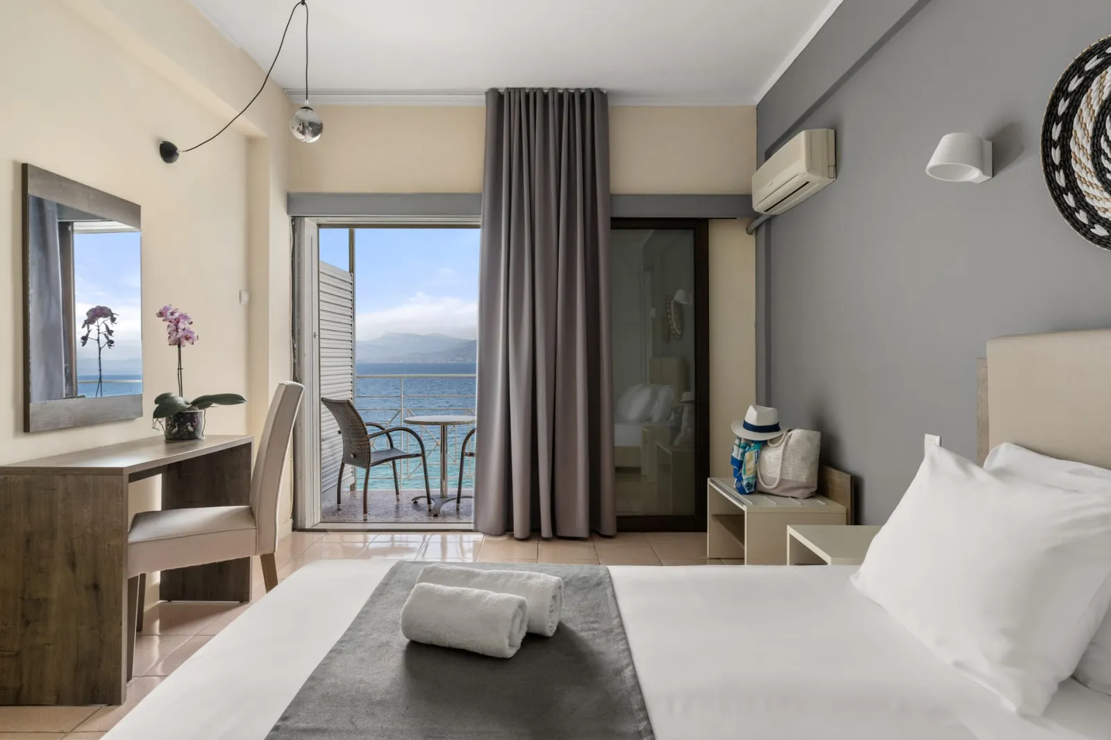 Classic Double or Twin Room Sea View
