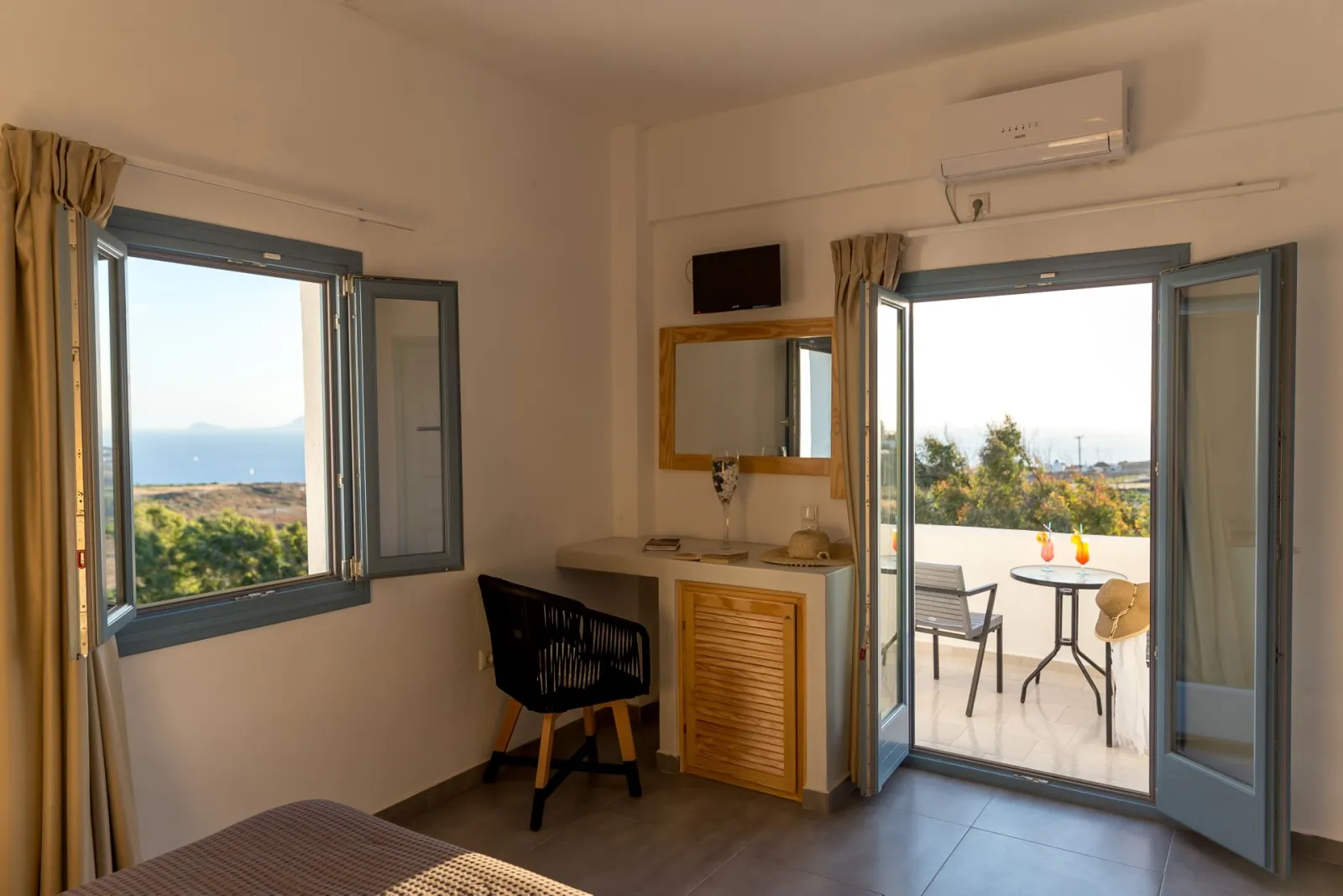 Superior Caldera View Room
