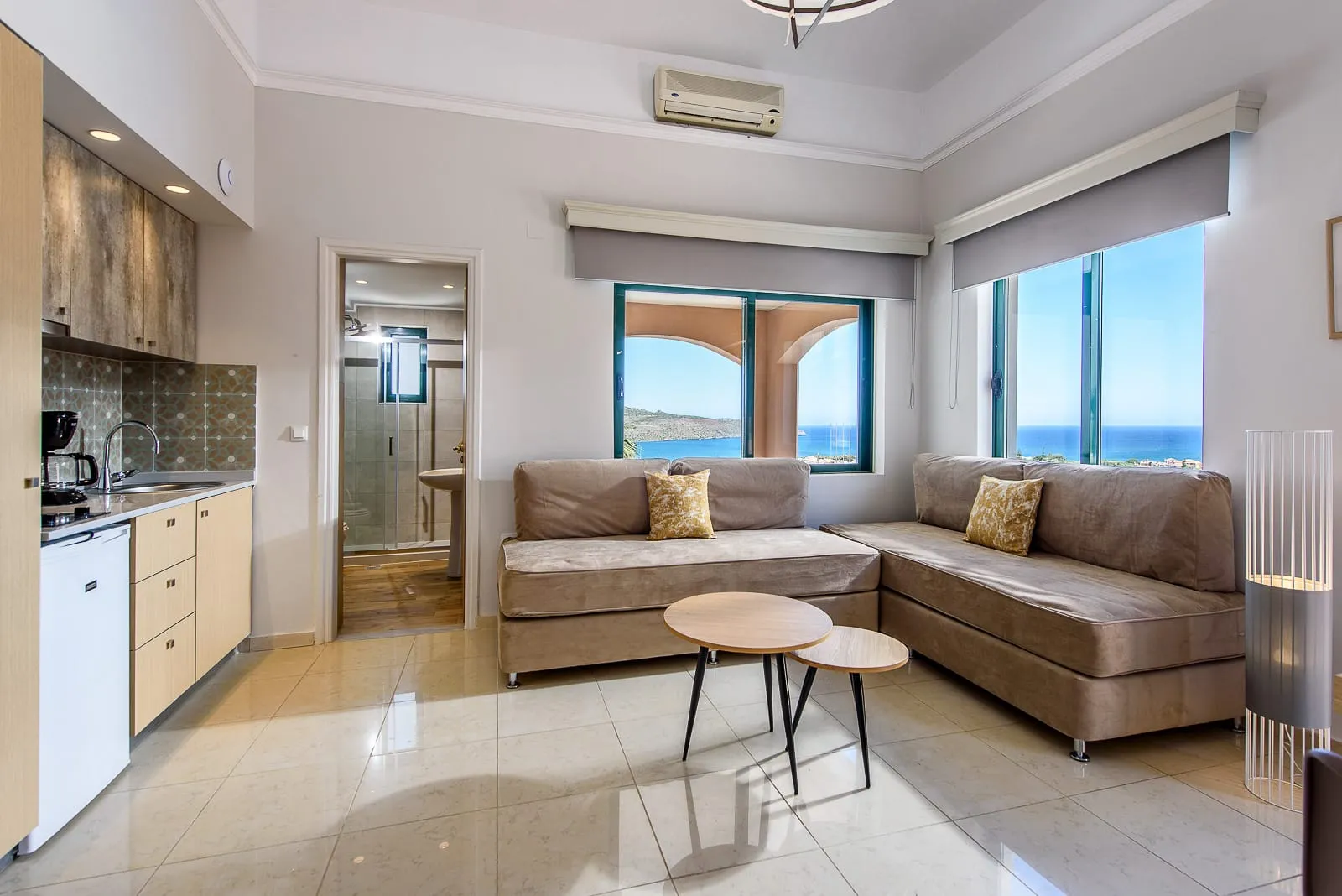 One Bedroom Apartment Sea View