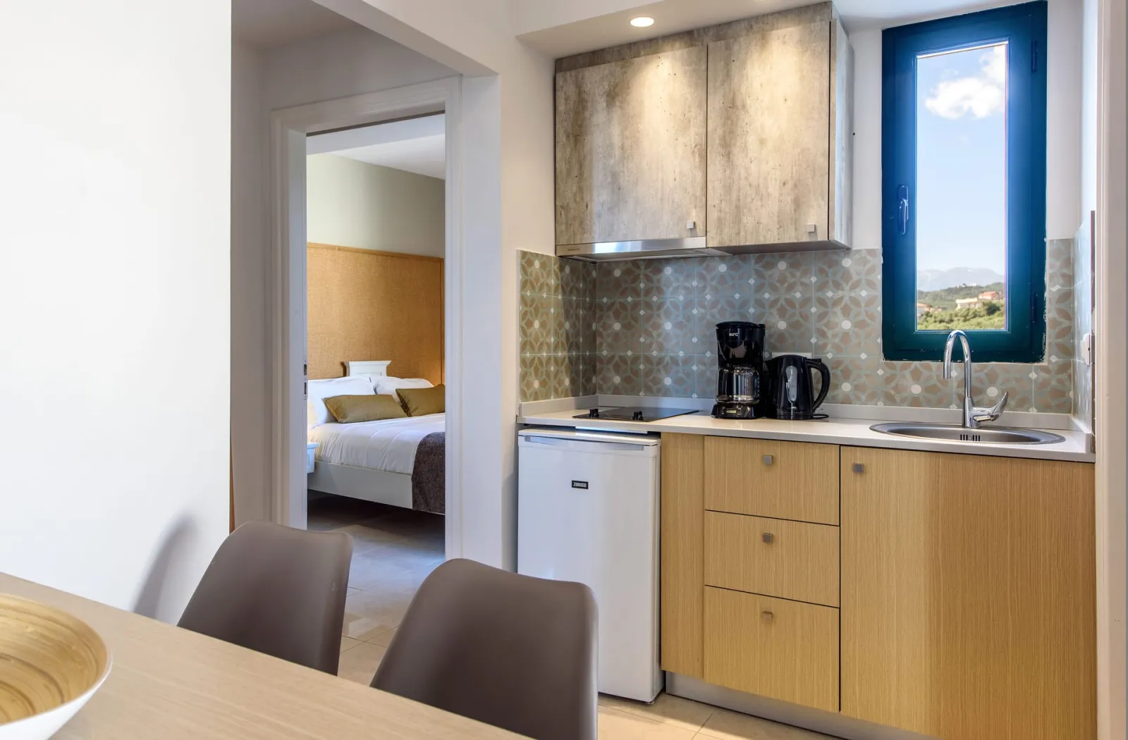 Two Bedroom Apartment Limited Sea View
