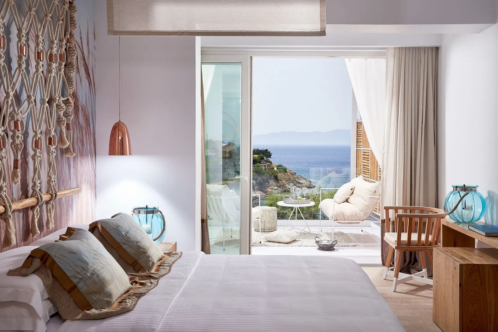 Deluxe Suite with Sea View