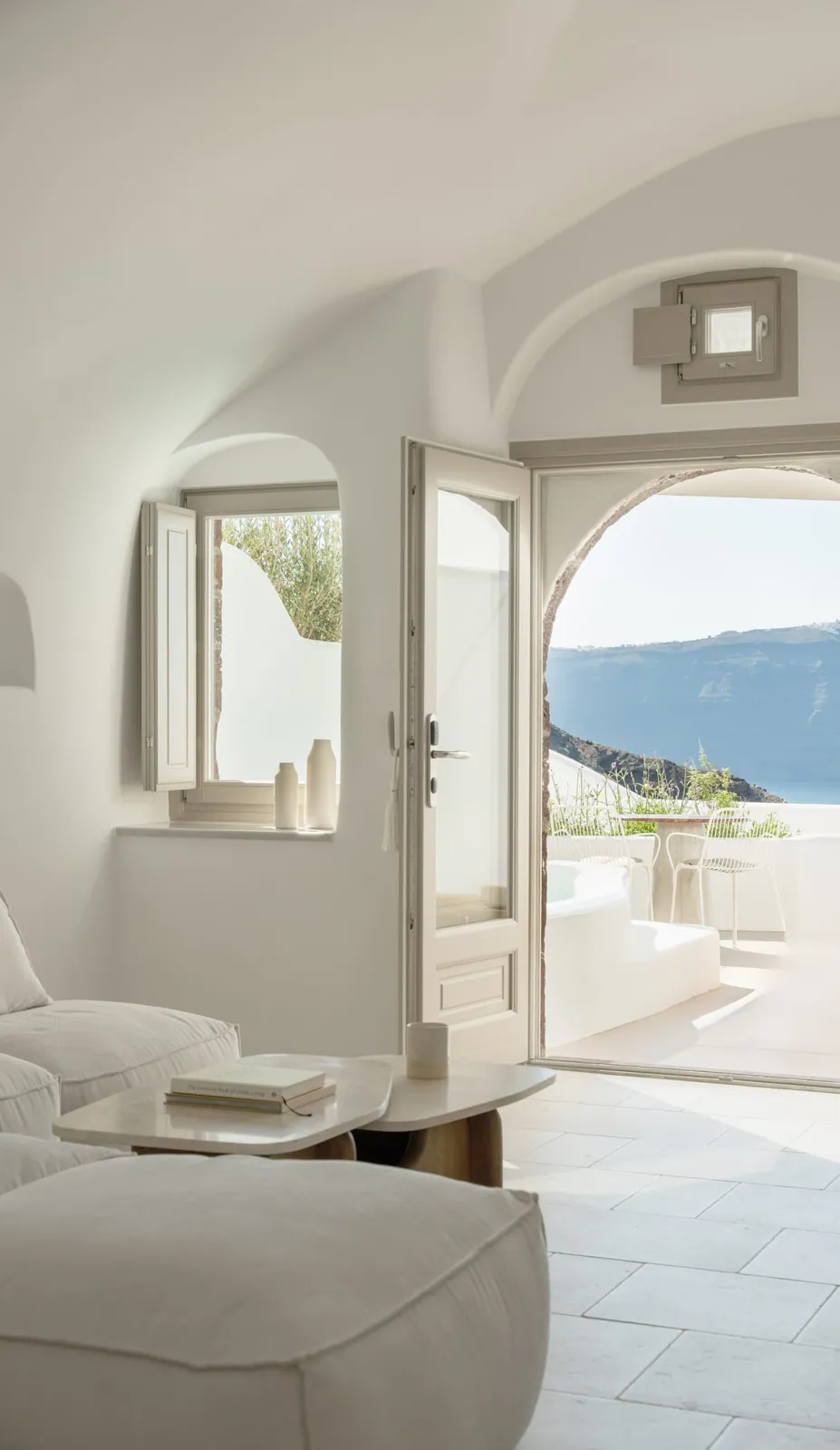 Senior Suite Plunge Pool Caldera sea view