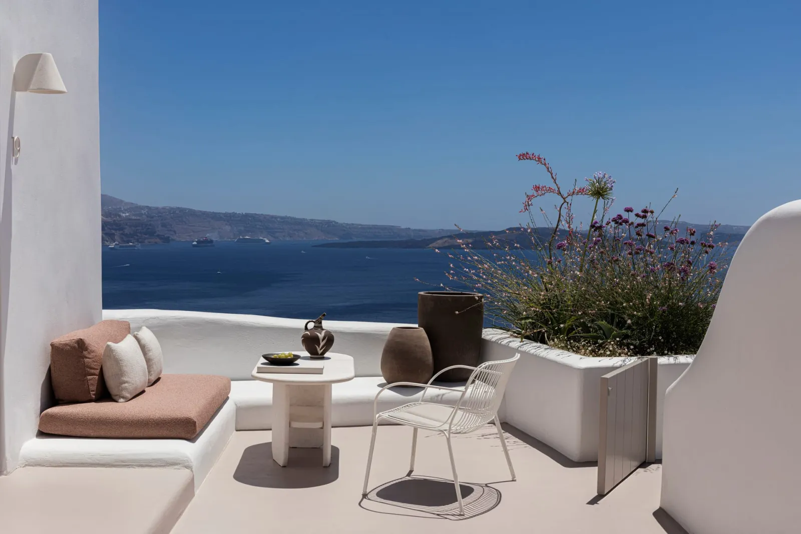 River Pool Suite Caldera Sea View