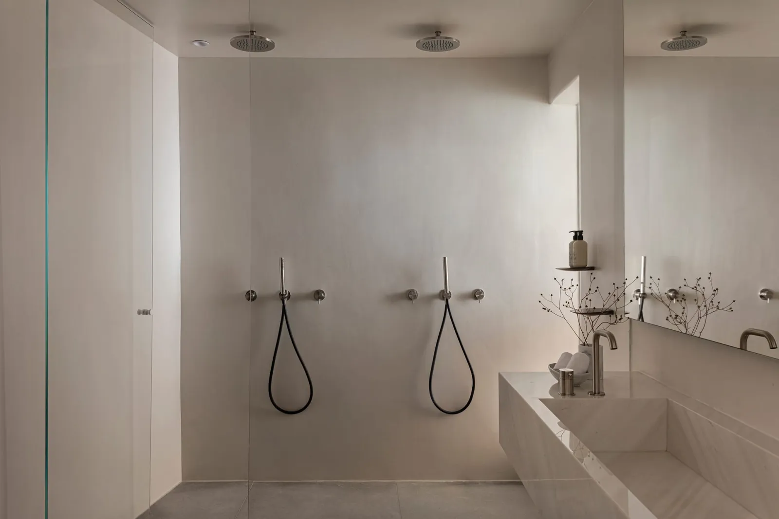 Pool Suite