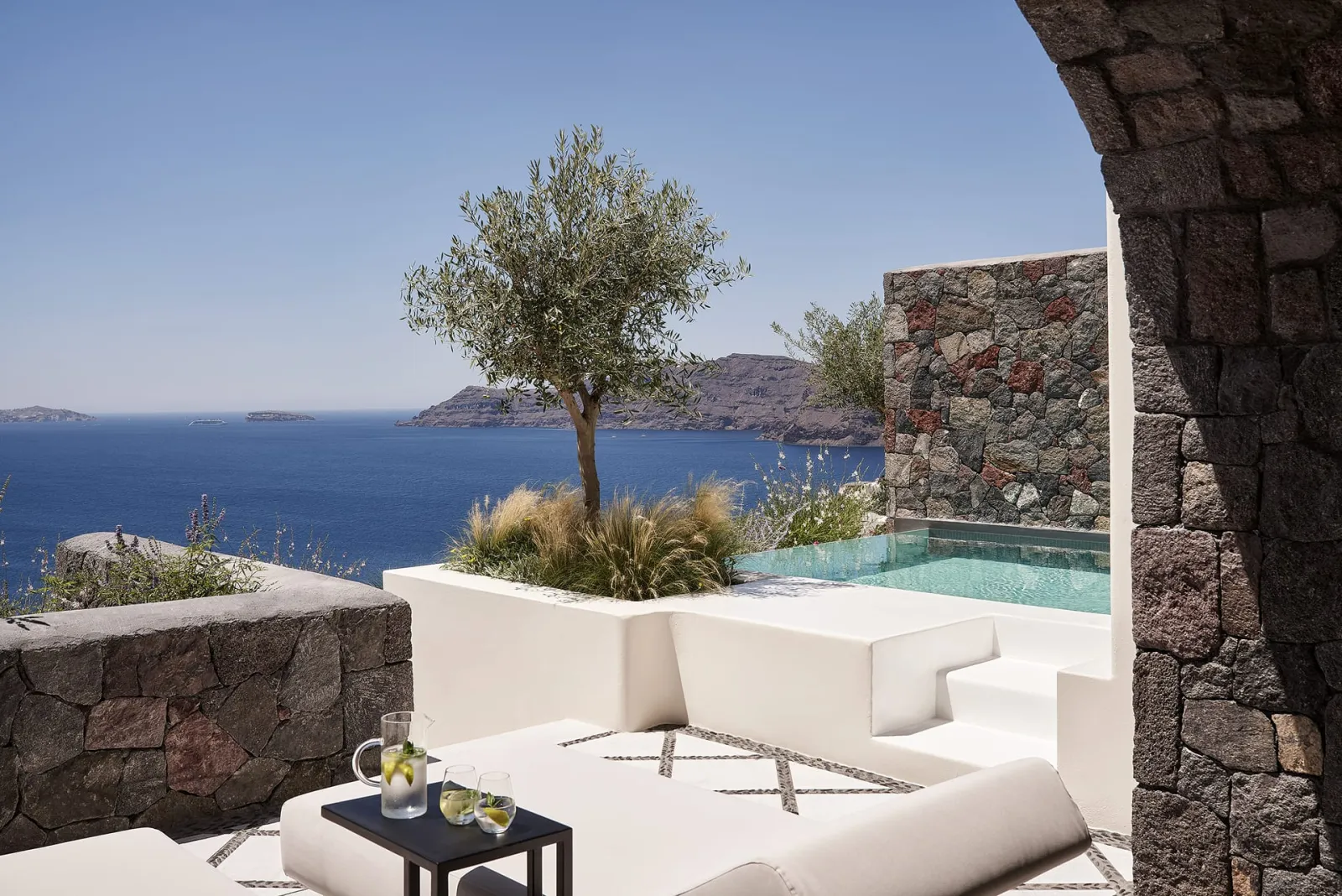 Executive Pool Suite