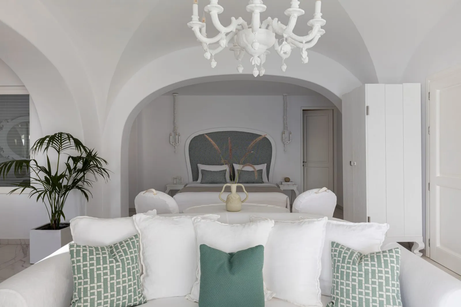 Royal Pool Suite