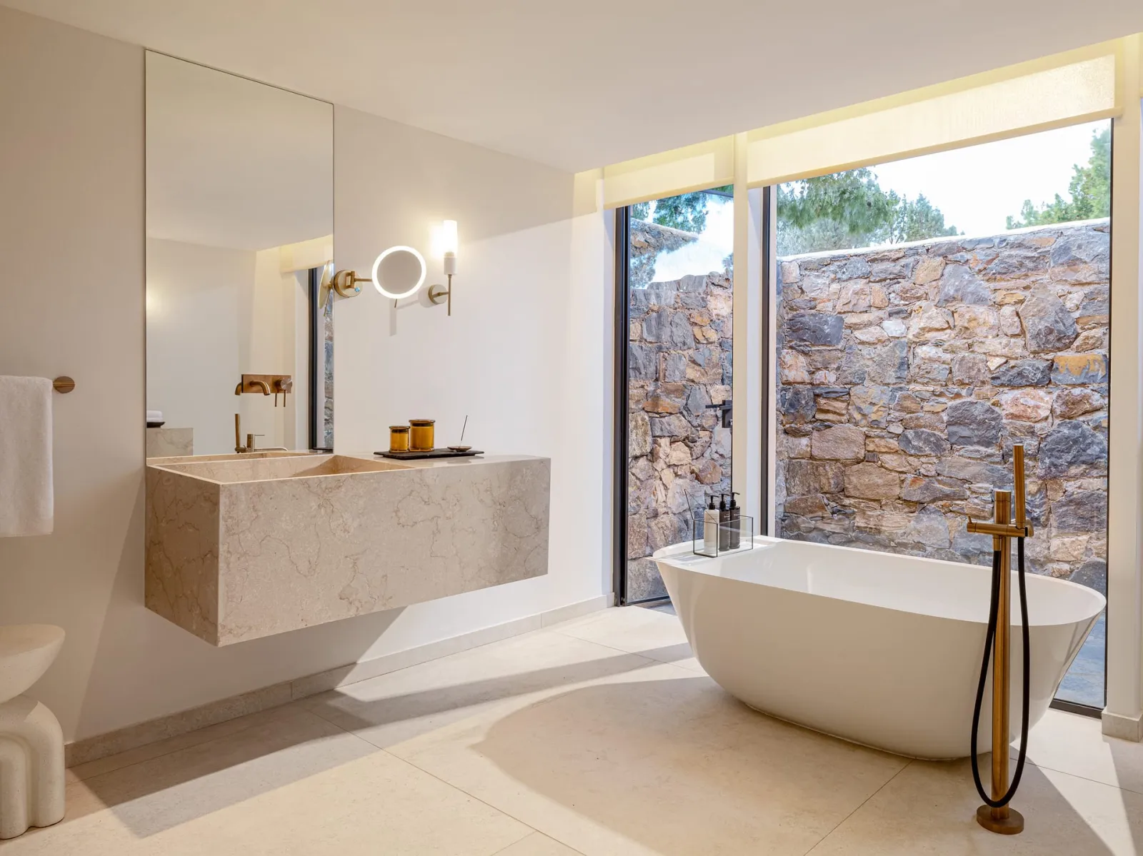 Swim-Up Junior Suite