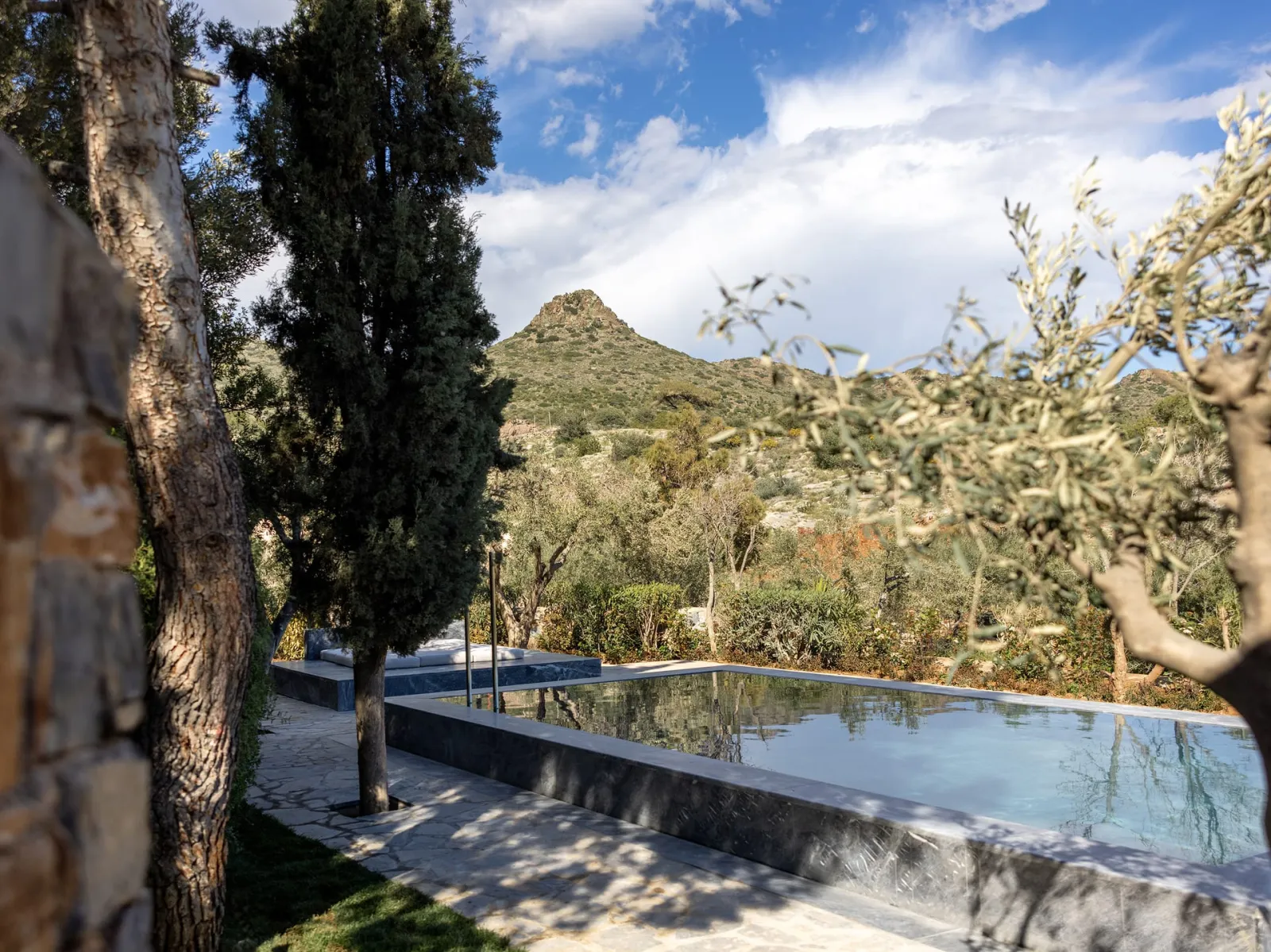 Family Interconnecting Private Pool