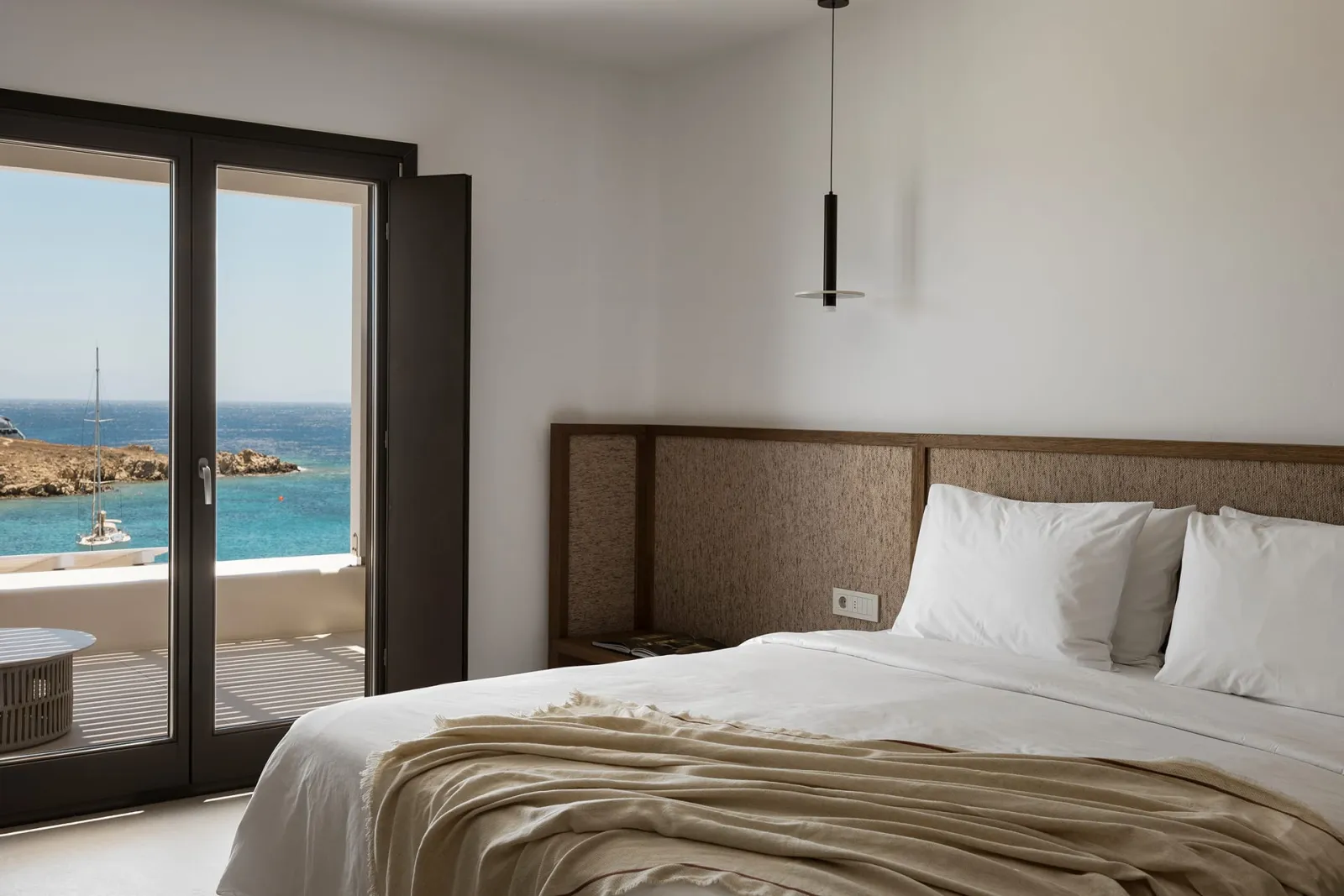 Junior Seaview Jacuzzi Suite