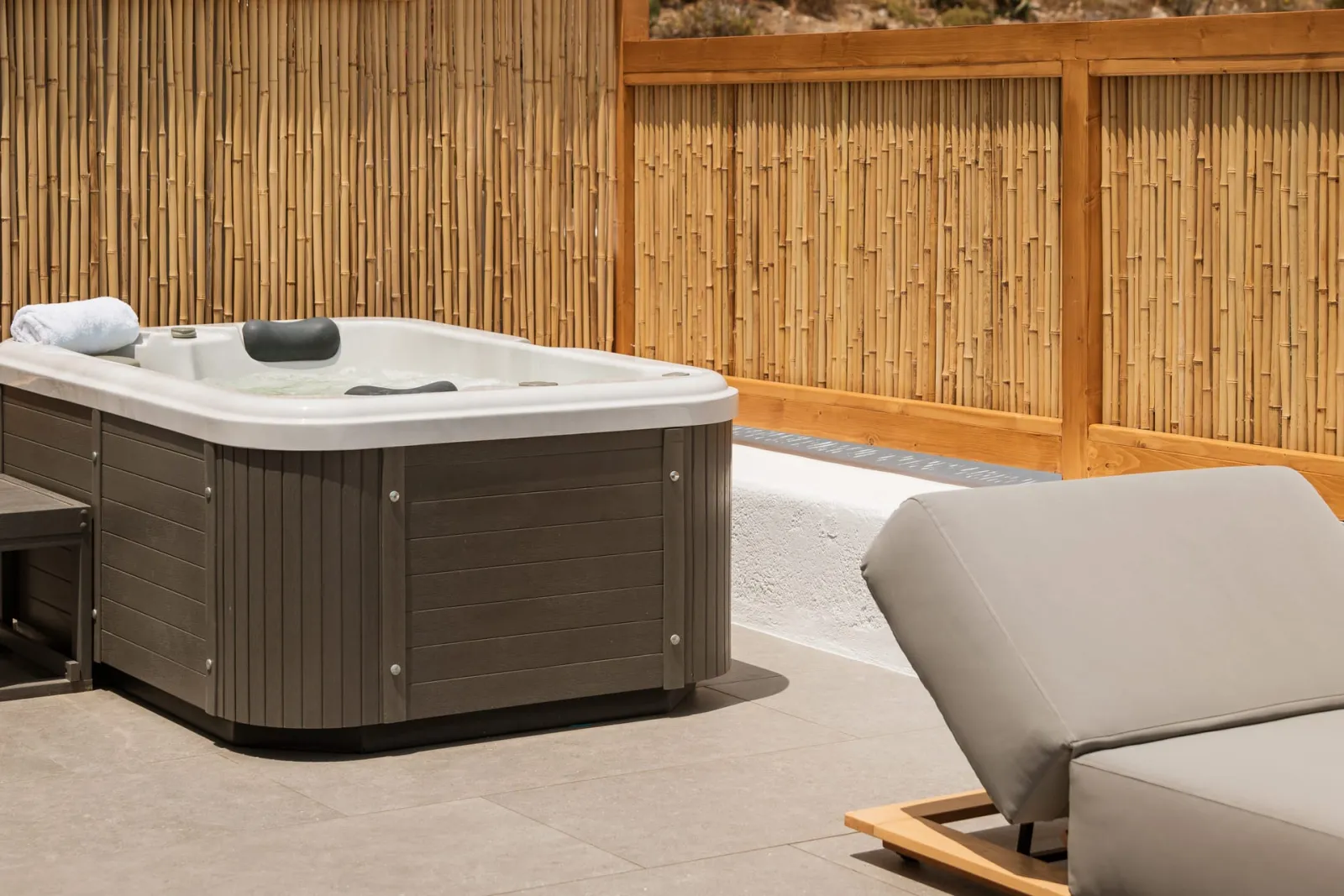 Honeymoon Seaview Jacuzzi Suite