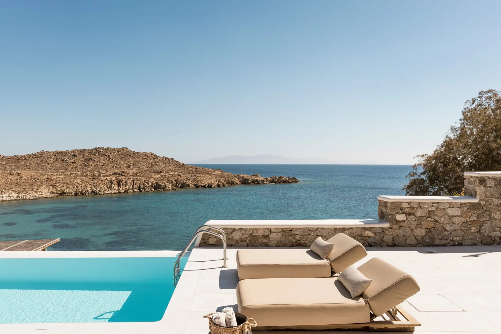 Su Casa Beachfront Infinity Pool - 2 Bedroom Villa