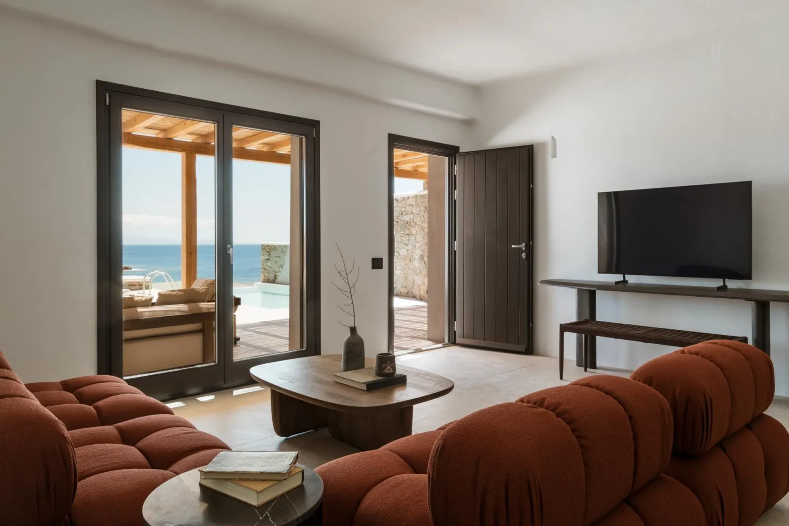 Royal Beachfront Infinity Pool - 2 Bedroom Villa