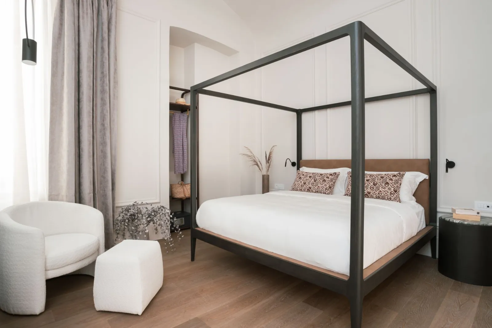 Signature Room