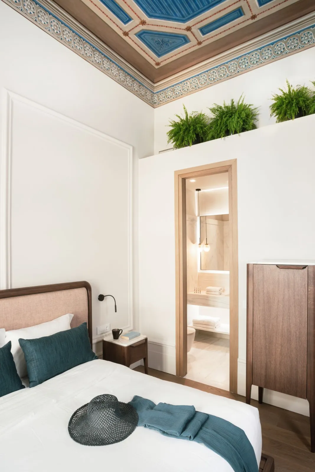 Signature Room