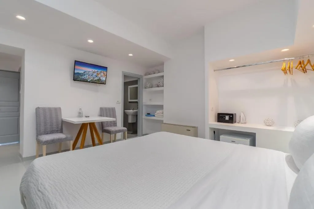 Economy Room