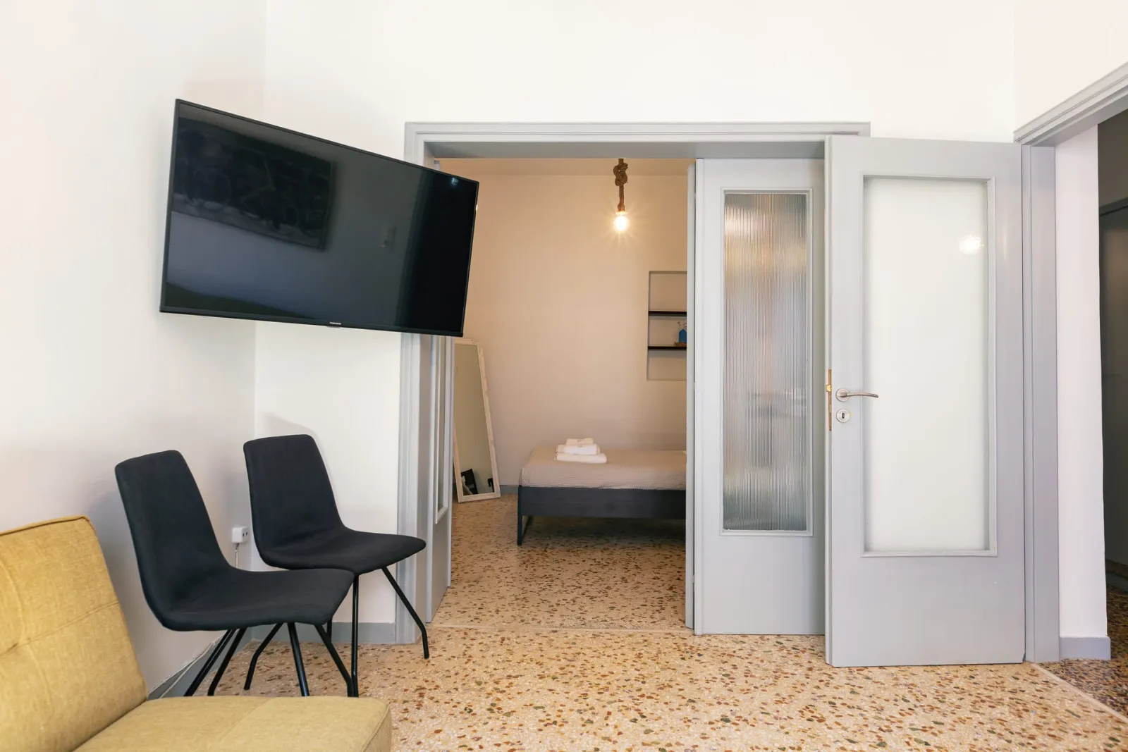 Two Bedroom Apartment with Old Town View