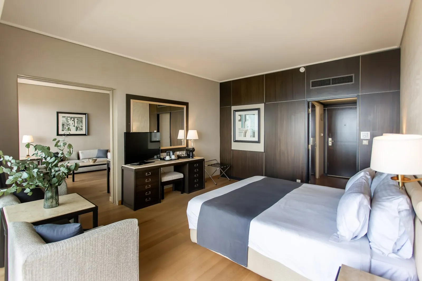 Two Bedroom Suite Sea / Mouse Island View