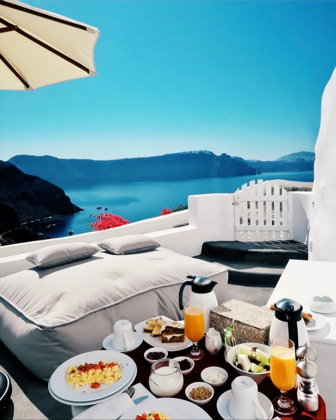 Artist’s Suite with Plunge Pool | Caldera View