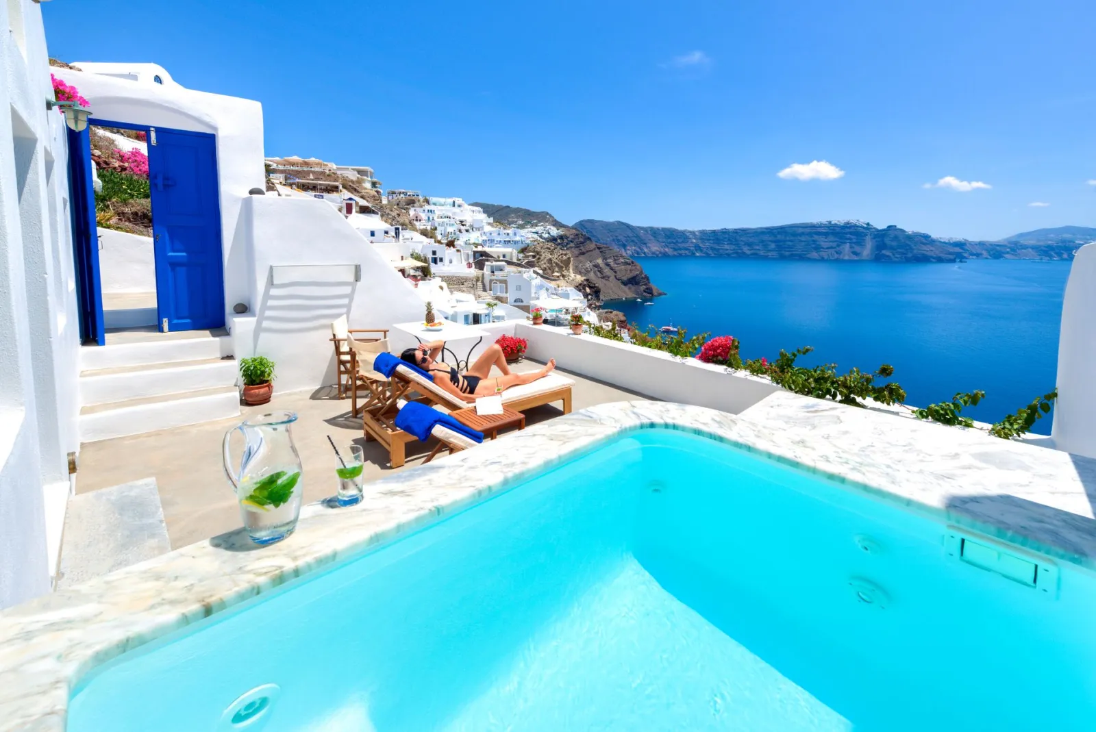 Captain's Suite with Whirlpool | Caldera View