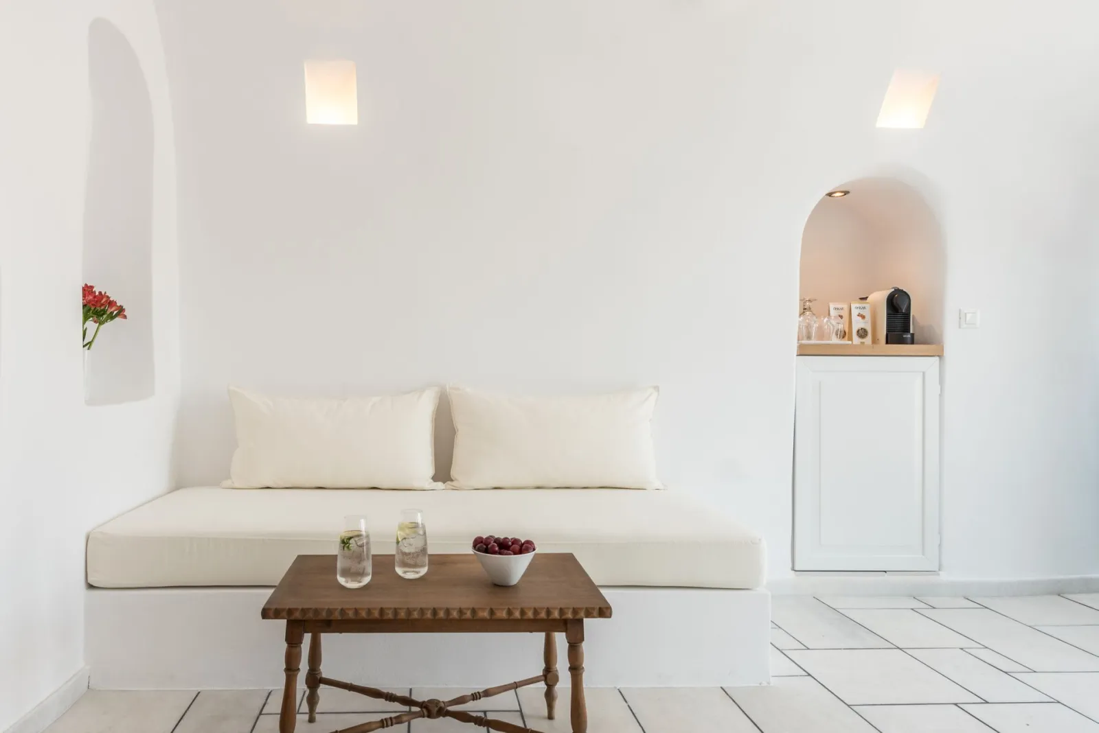 Elegant Suite with Plunge Pool | Caldera View