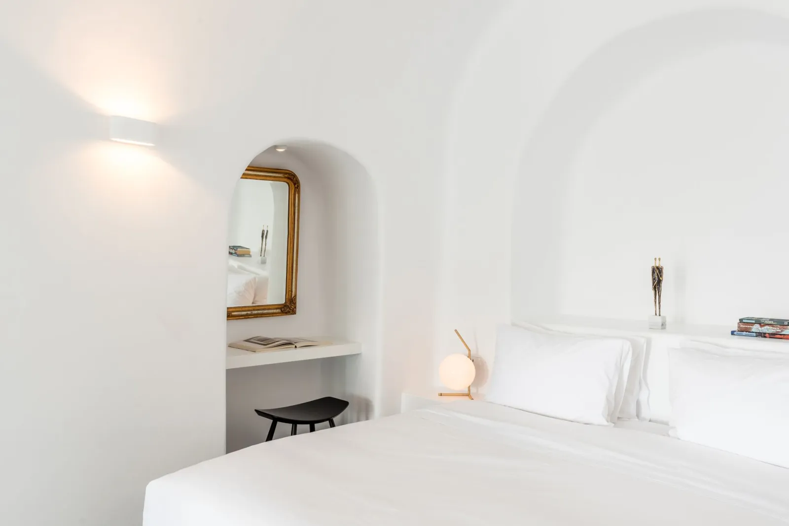Olive Tree Suite with Plunge Pool | Caldera View