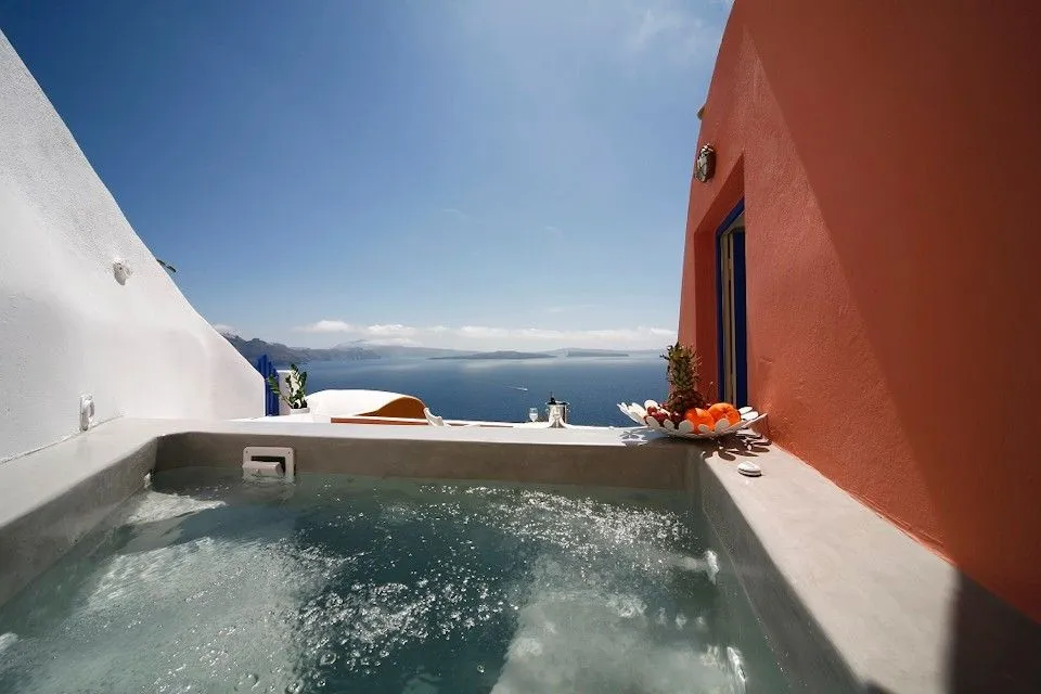 Junior Suite Caldera View with Jacuzzi