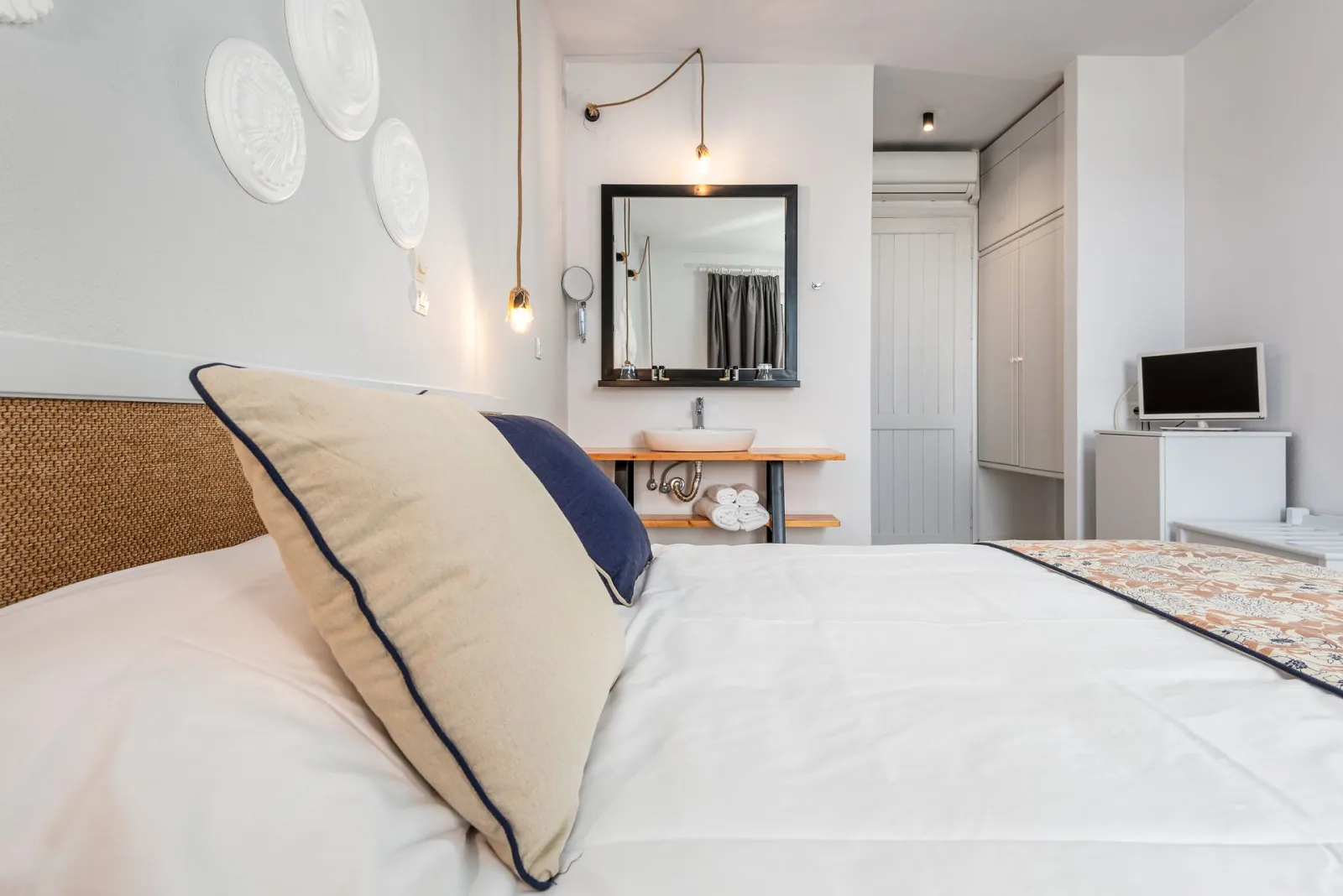 Classic Double Room Side Sea View