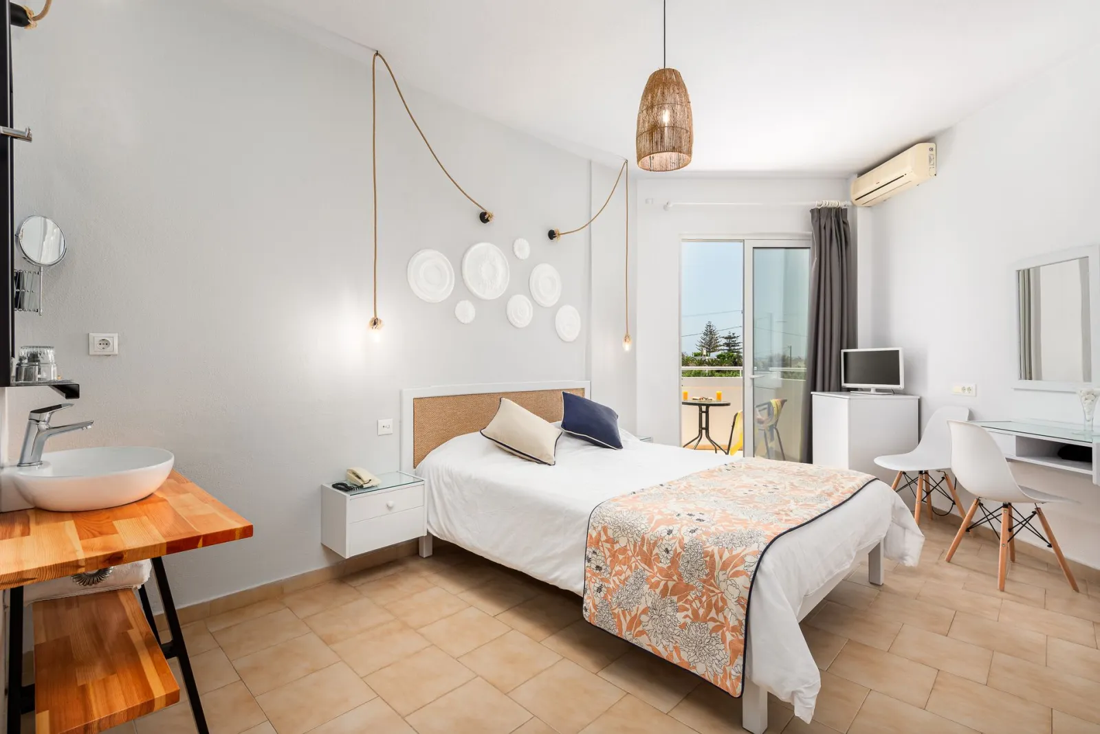 Elegant Double Room Sea View