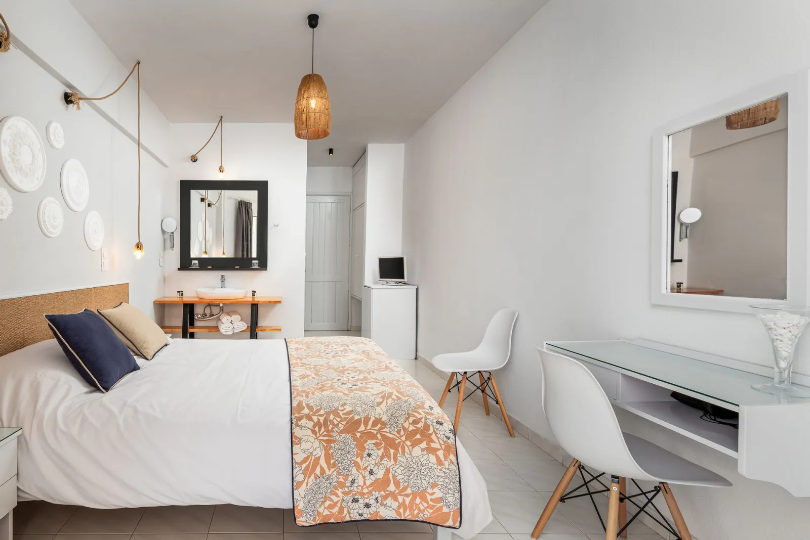 Friends & Family Sea View Room