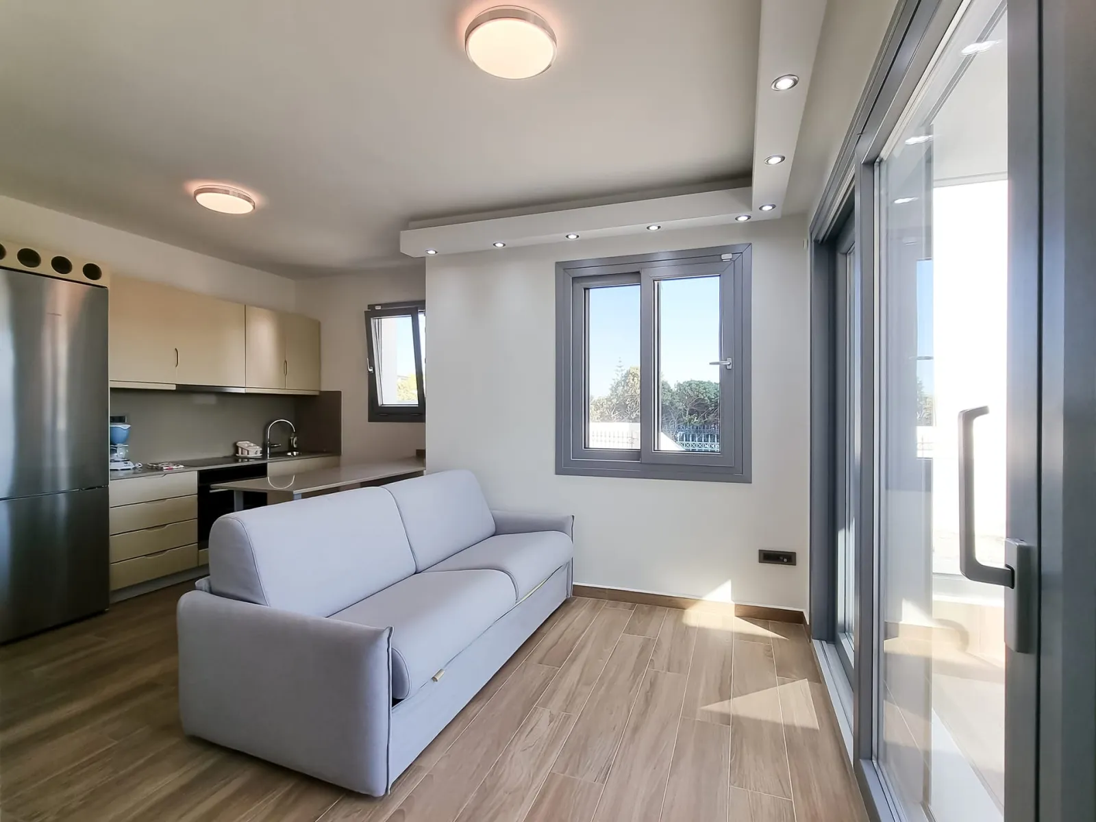 EXECUTIVE SEA VIEW