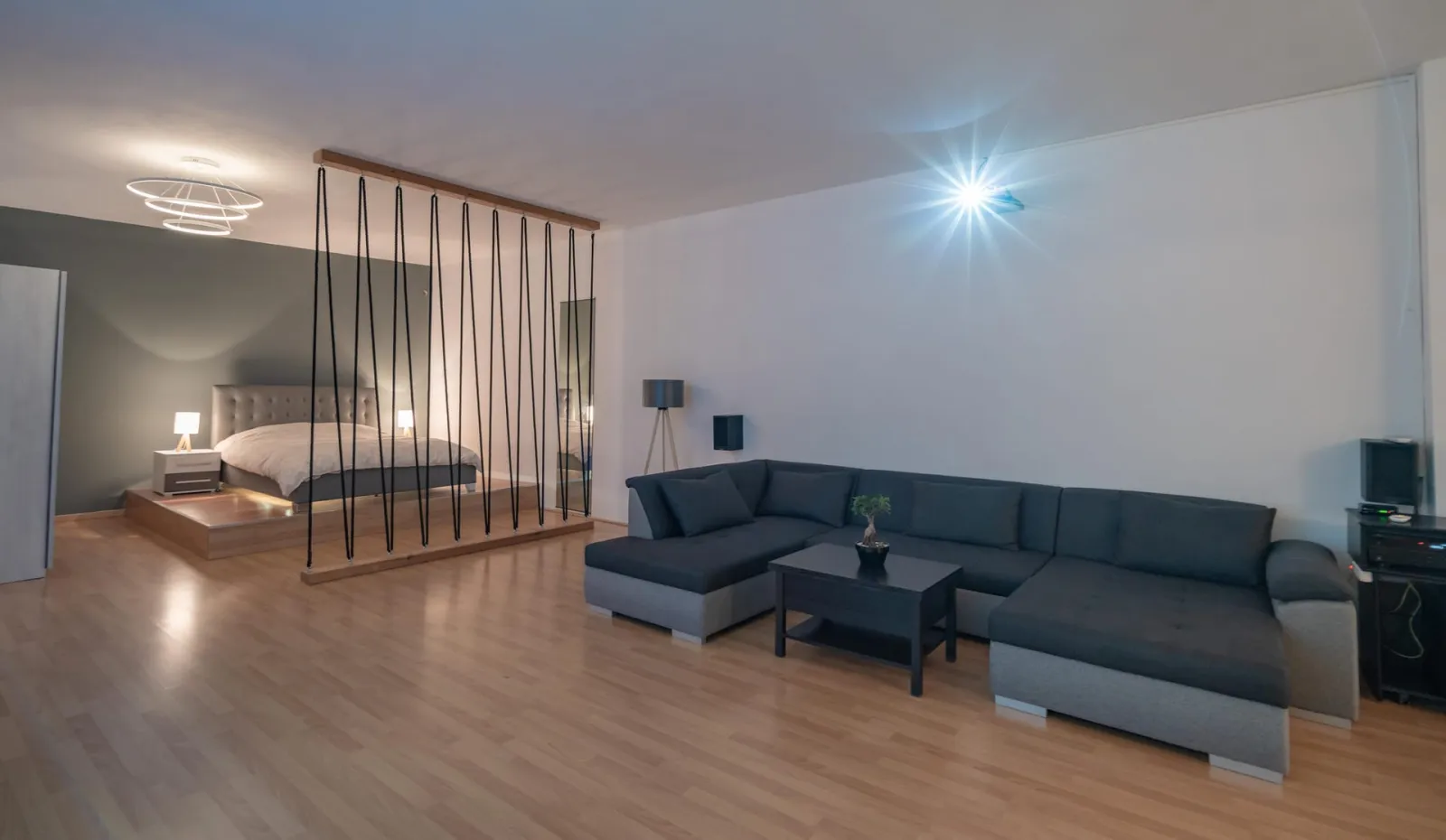 Zeus Studio 1