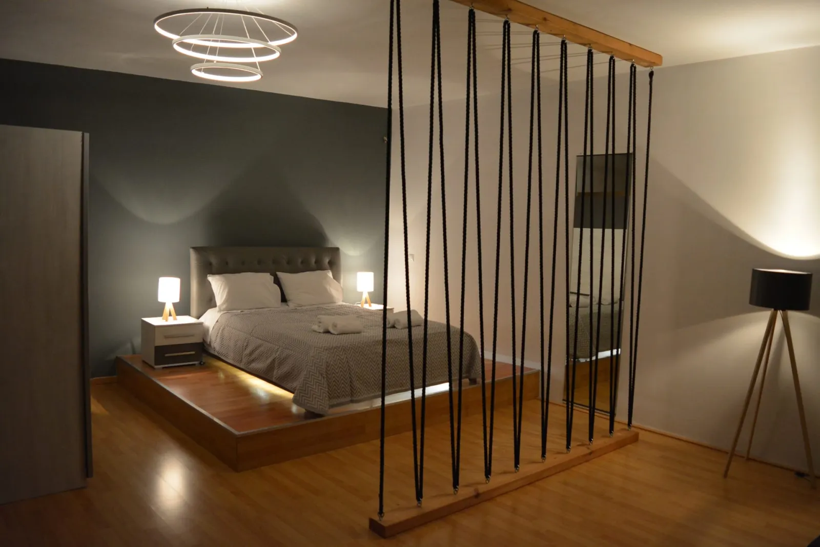 Zeus Studio 1