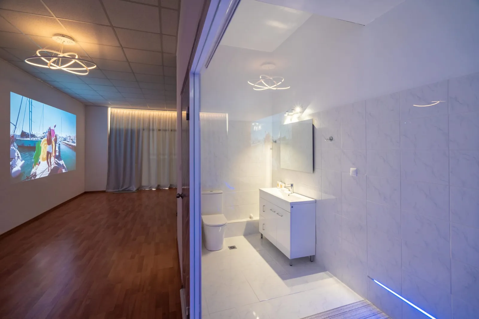 Zeus Studio 2
