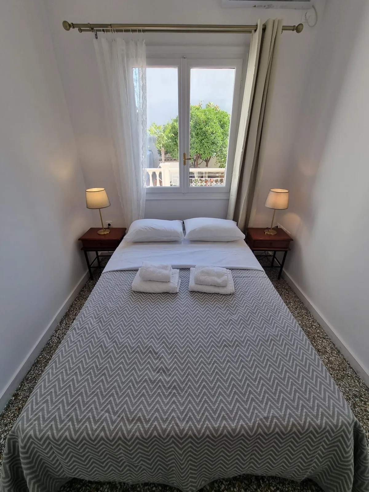 Hall Apartment 1