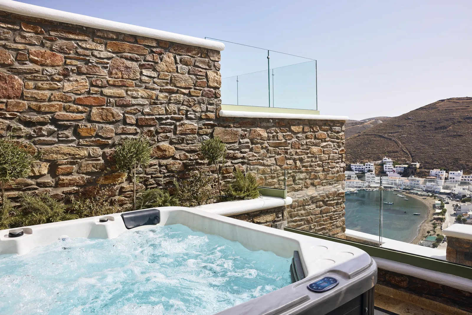 Honeymoon Suite with Jacuzzi