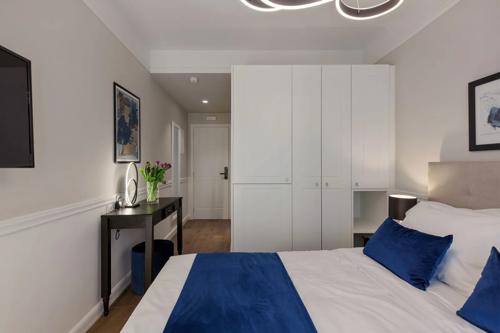Superior room with city view