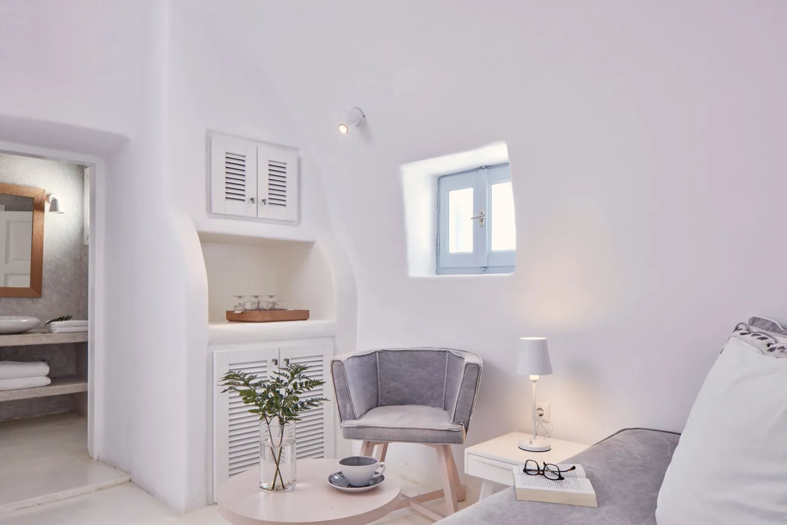 Deluxe Room with Caldera View