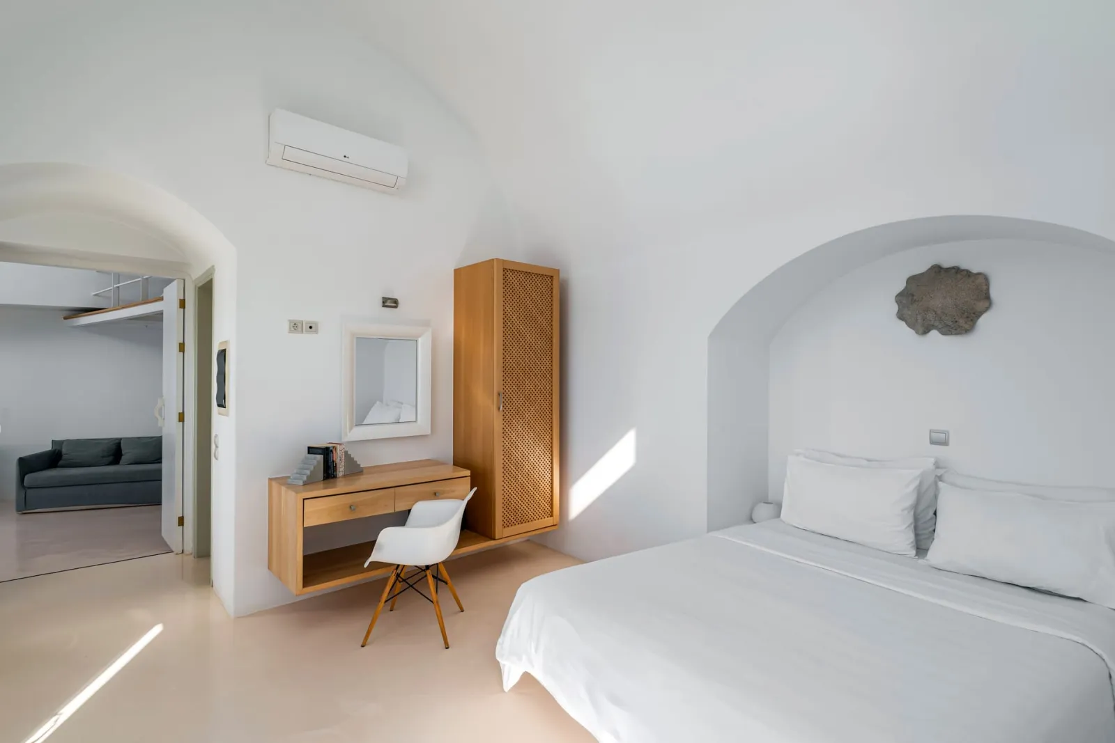 Executive Suite with Panoramic Caldera View