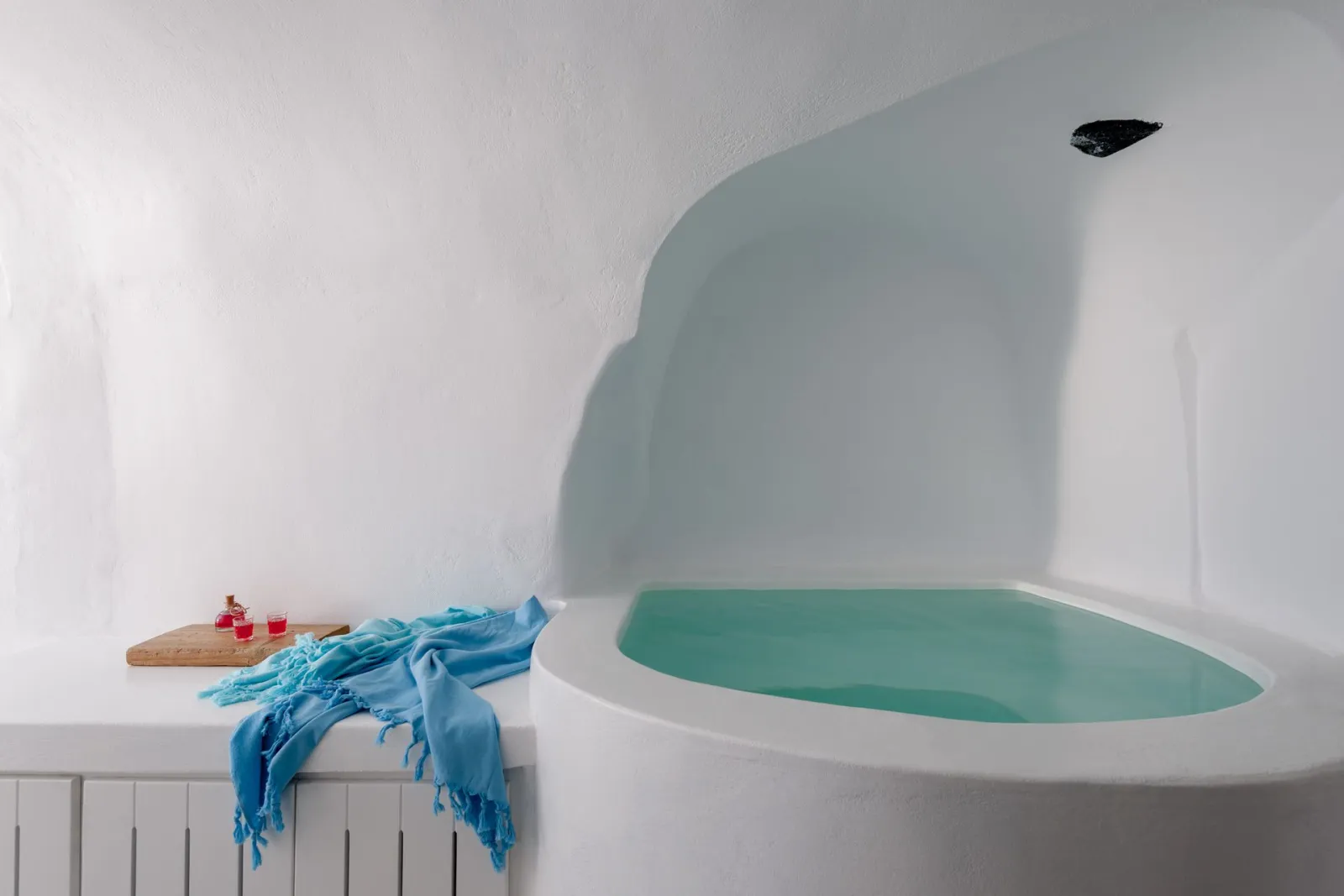 Executive Suite with Cave Hot Tub