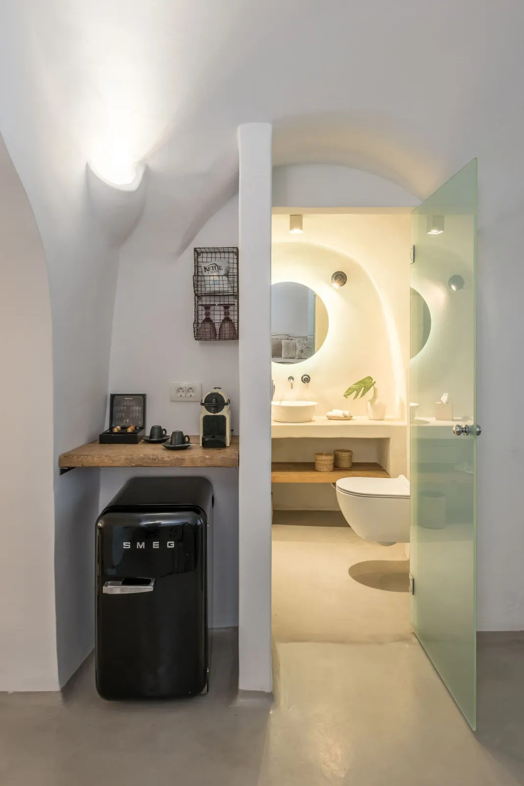 Executive Suite with Cave Hot Tub