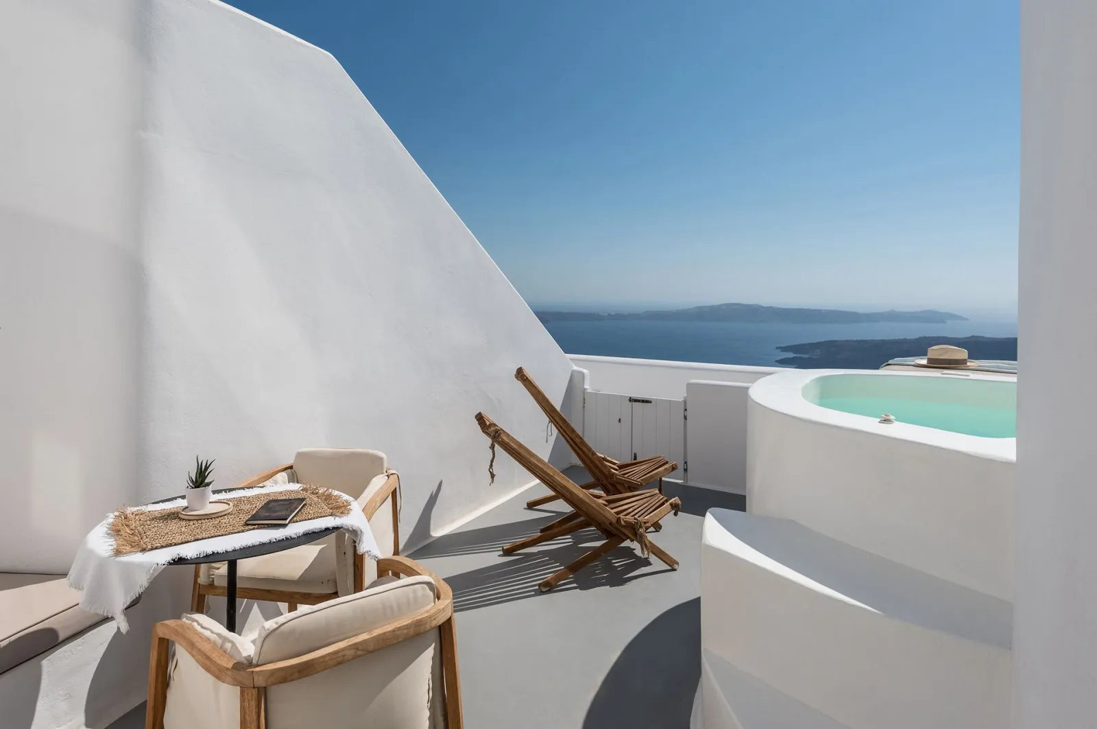 Honeymoon Suite Hot Tub Sea View