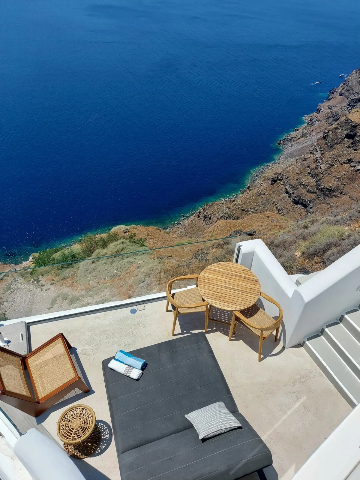Infinity Suite with Tunnel Hot Tub